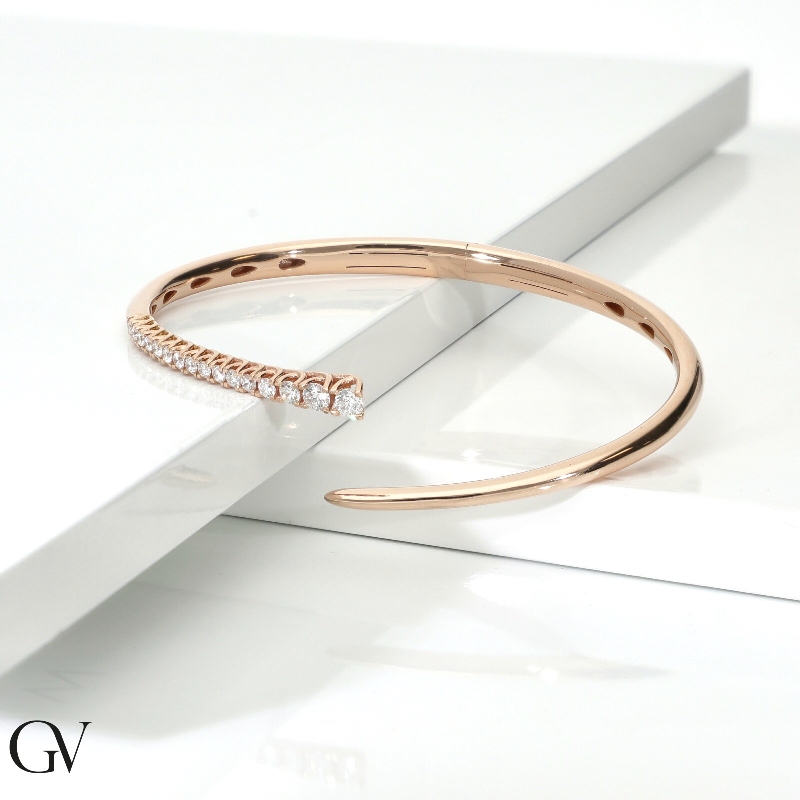 18k rose gold semirigid bracelet with diamonds