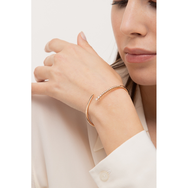 18k rose gold semirigid bracelet with diamonds