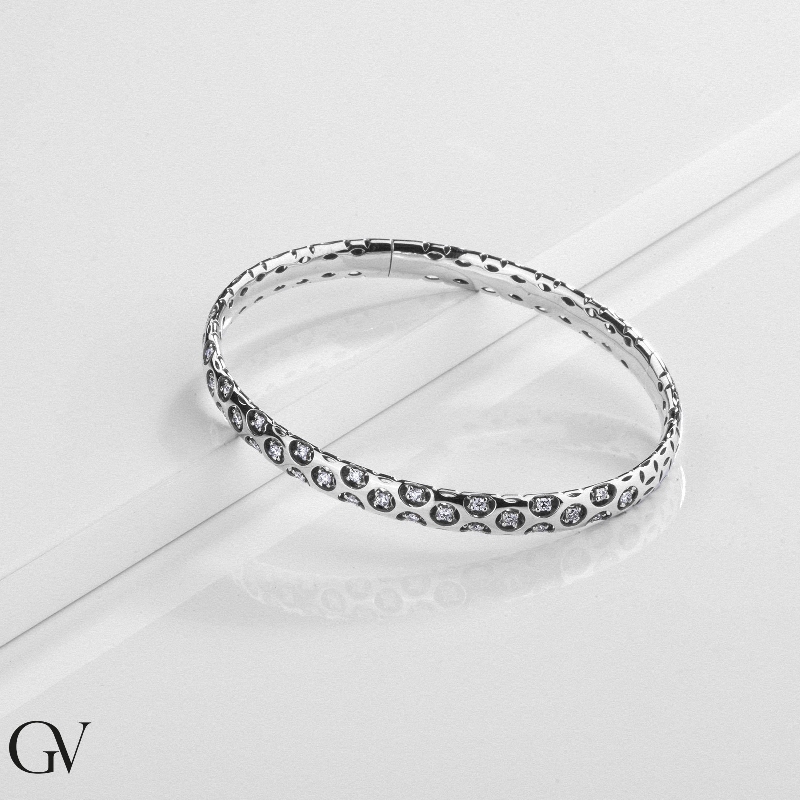 white gold bracelet with diamonds