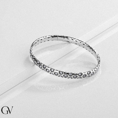 white gold bracelet with diamonds
