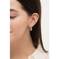 Oval earrings in white gold and diamonds 2