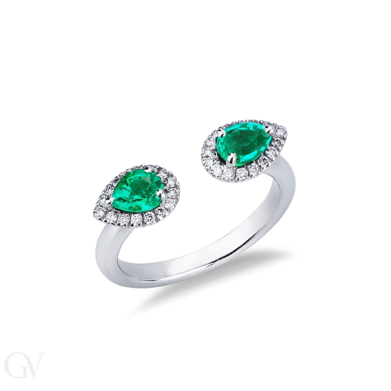 Ring in white gold 18k with emeralds and diamonds