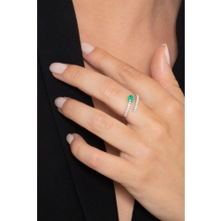 White gold 18k spring ring with emeralds and diamonds  2