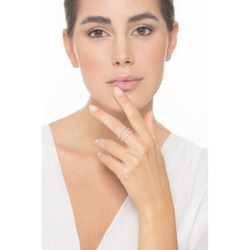 Anello in oro rosa 18k a 3 file separate con diamanti