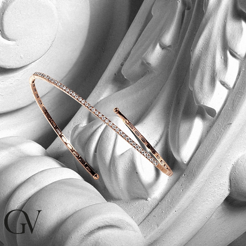 18k rose gold thin bracelet with diamonds 
