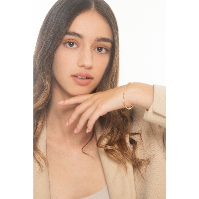 18k rose gold thin bracelet with diamonds 