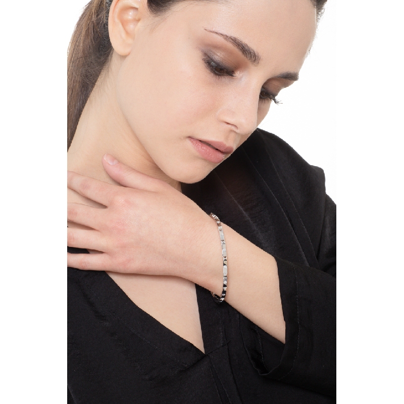 BRACCIALE RIGIDO CON BORCHIE MISURA DONNA(6CM X 5CM) CON BRILL