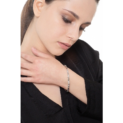 BRACCIALE RIGIDO CON BORCHIE MISURA DONNA(6CM X 5CM) CON BRILL