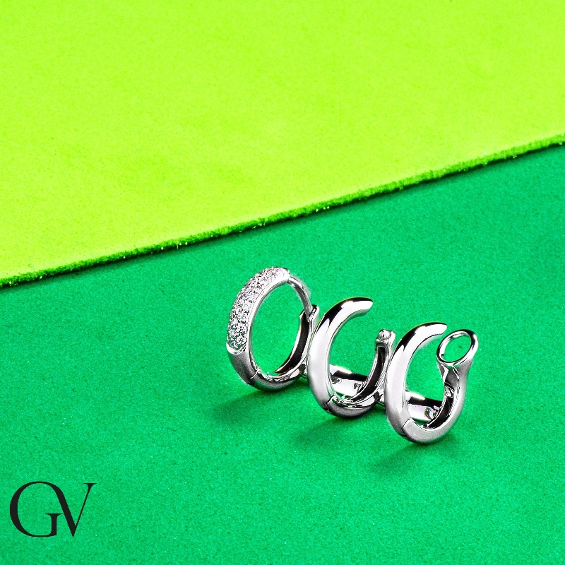 Mono orecchino in oro bianco 18k con diamanti, earcuff sinistro.