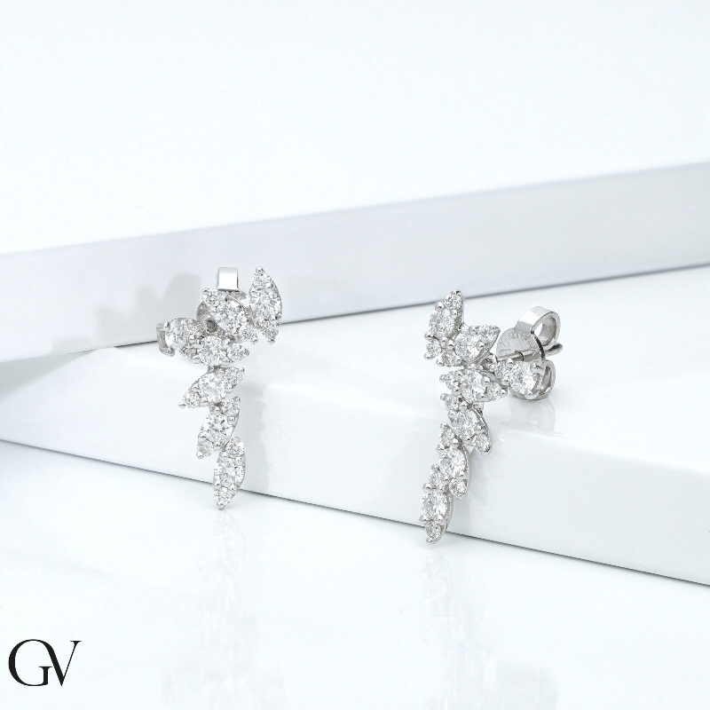 Earrings in white gold 18k with diamonds