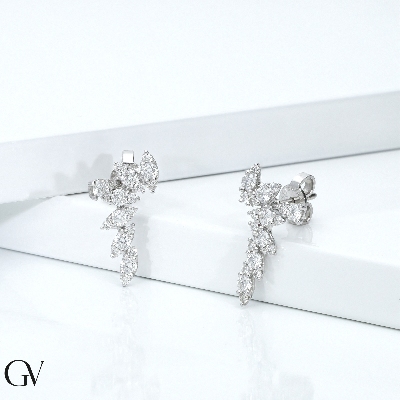 Earrings in white gold 18k with diamonds