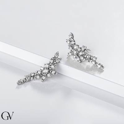 White gold 18k drop earrings with diamonds 