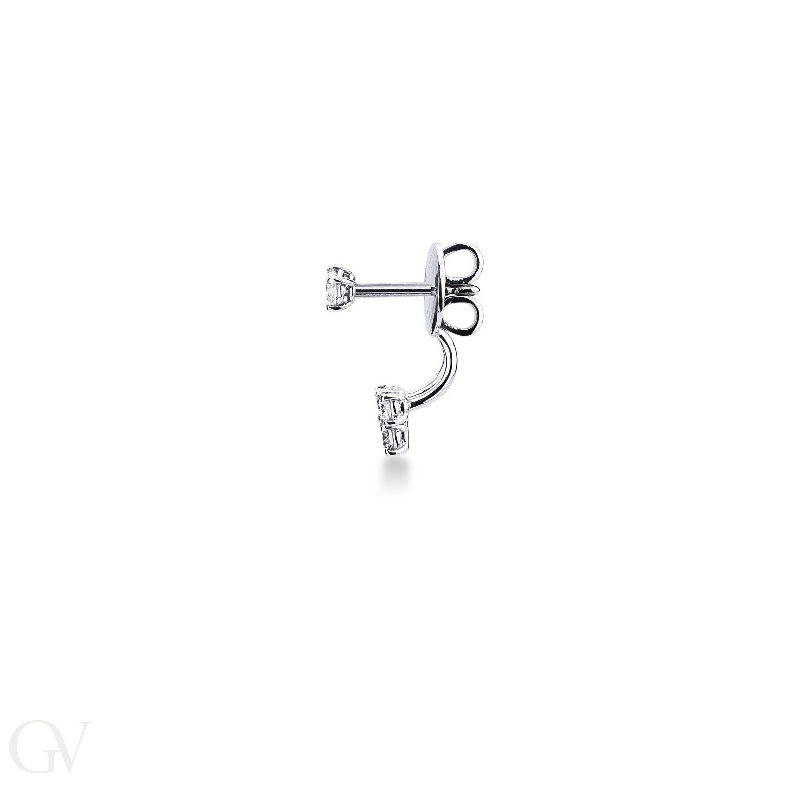18k white gold single earring with 4 diamonds