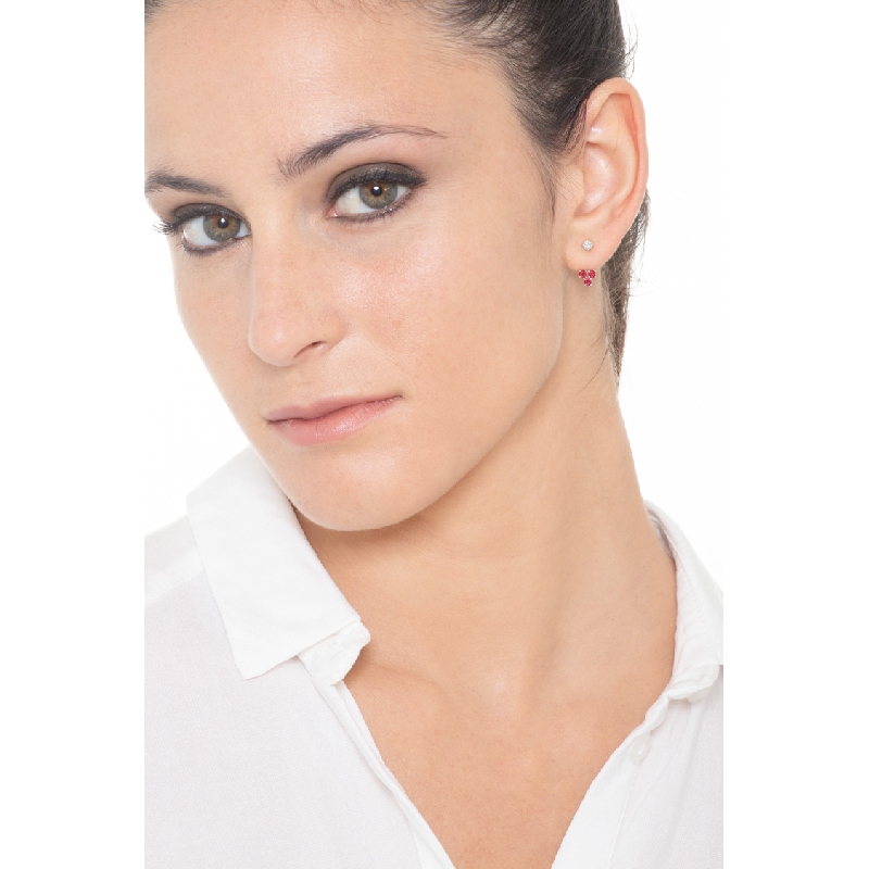 18k white gold single earring with 1 diamond and 3 rubies