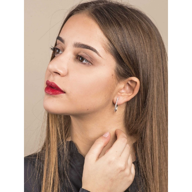 Oval diamonds earrings in white gold 18k