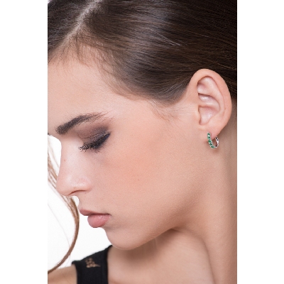 White gold 18k oval earrings with emeralds 