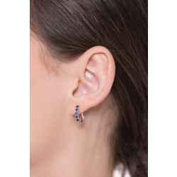 White gold 18k oval earrings with blue sapphires  2