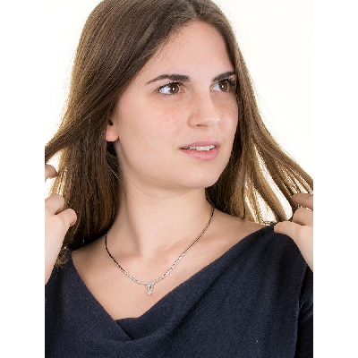 18k white gold semirigid necklace with diamonds