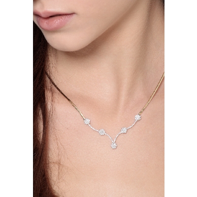 Fancy Semirigid necklace with diamonds 