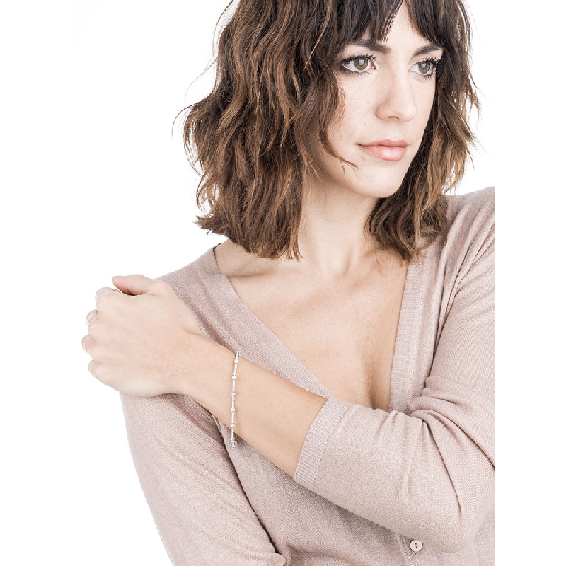 Segment bracelet in white gold 18k with diamonds