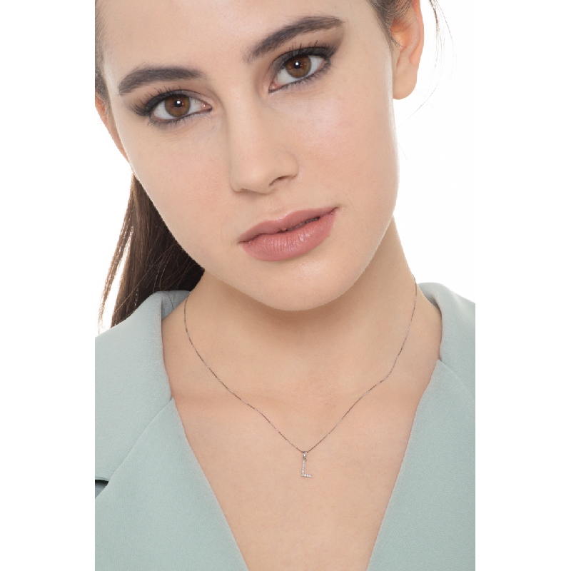 Collana lettera L in oro bianco 18k con diamanti, cm 0,80