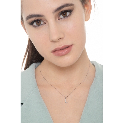Collana lettera L in oro bianco 18k con diamanti, cm 0,80