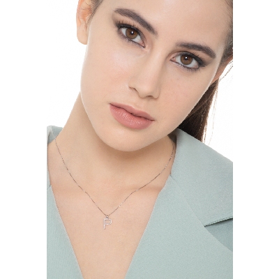 Collana lettera P in oro bianco 18k con diamanti, 1 cm