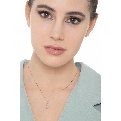 Collana lettera U in oro bianco 18k con diamanti, 1 cm