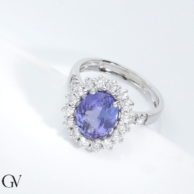 White gold 18k halo ring with tanzanite oval cut and diamonds  