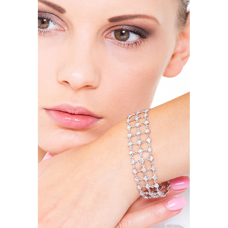 18k white gold soft link bracelet with diamonds