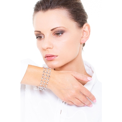 18k white gold soft link bracelet with diamonds 