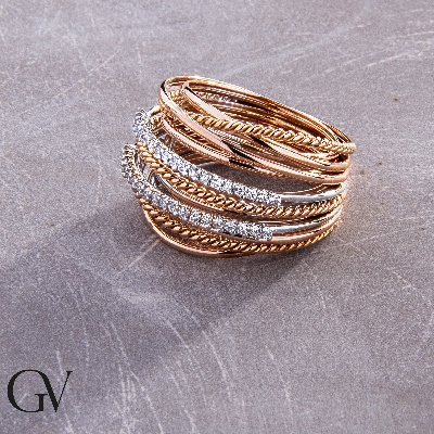 Band braided wire ring in rosé and white gold with diamonds
