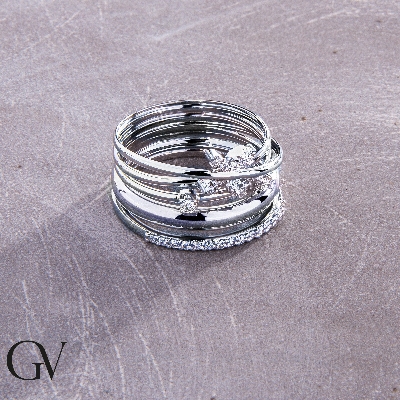 White gold 18k braided wire ring with diamonds 