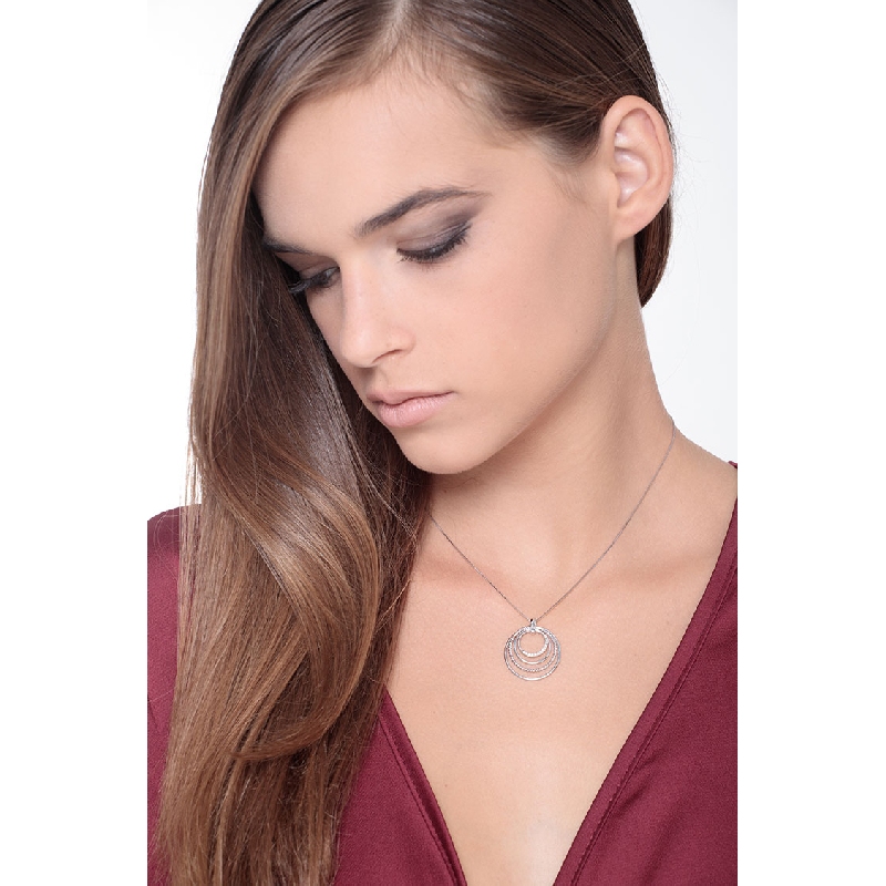 Fancy circles pendant in 18k white gold