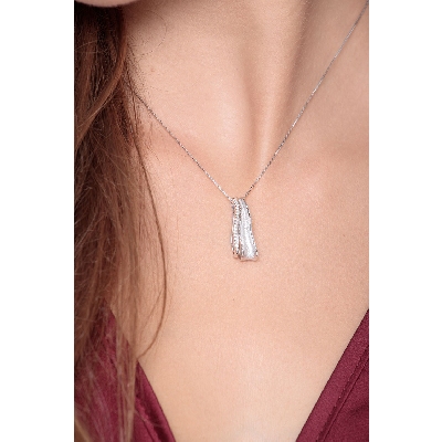 18k white gold necklace with 2 bands pendant, one with diamonds