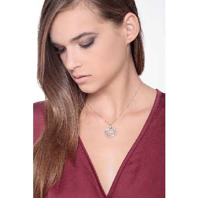 Fancy wire pendant with diamonds in 18k white gold