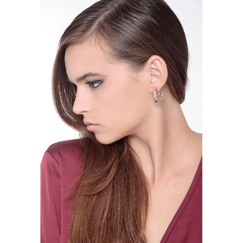 Fancy hoop earrings in white and rose gold 18k with diamonds