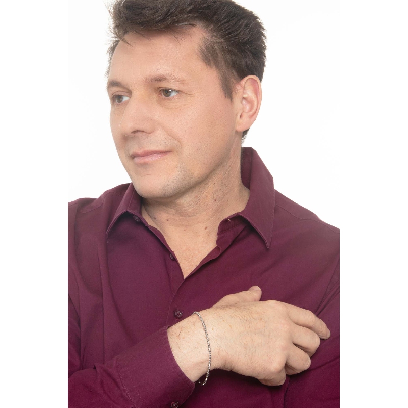 Fancy bracelet in 18k white gold with spheres