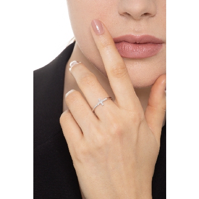 White gold 18k cross ring with diamonds 