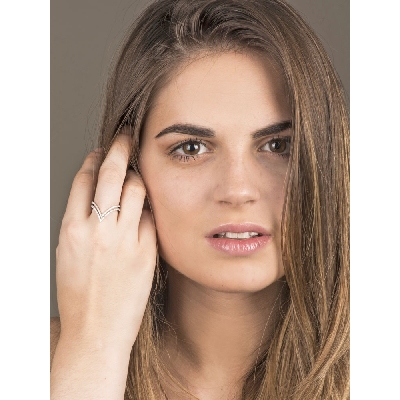 18k white gold ring with two rows of diamonds 