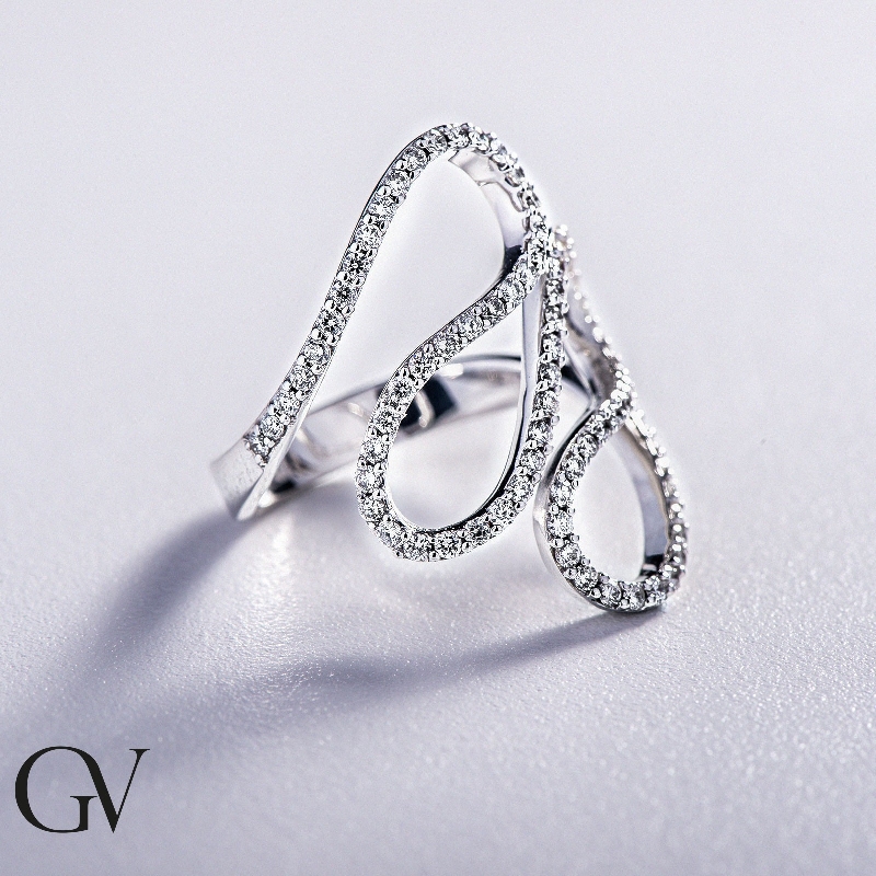 White gold 18k ring with diamonds waves 