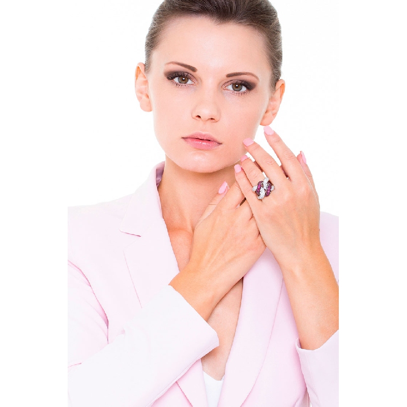 Groumette ring in white gold 18k with diamonds and rubies 