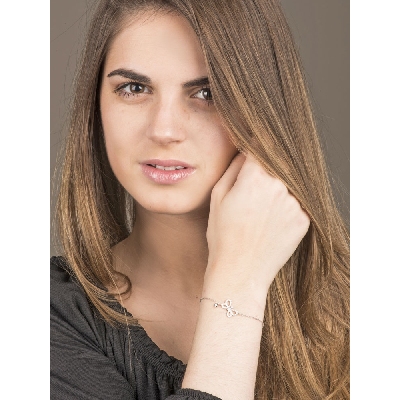 18k white gold bracelet with butterfly charm with diamonds