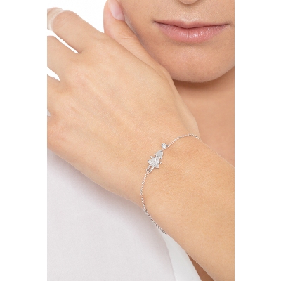 18k white gold bracelet with diamond girl charm