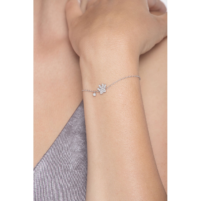 18k white gold bracelet with dog's paw charm