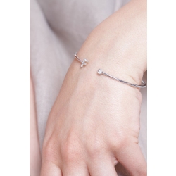 18k white gold rigid bracelet with letter F 2