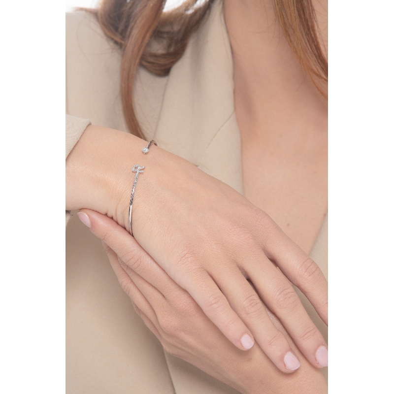 18k white gold rigid bracelet with letter R with diamonds