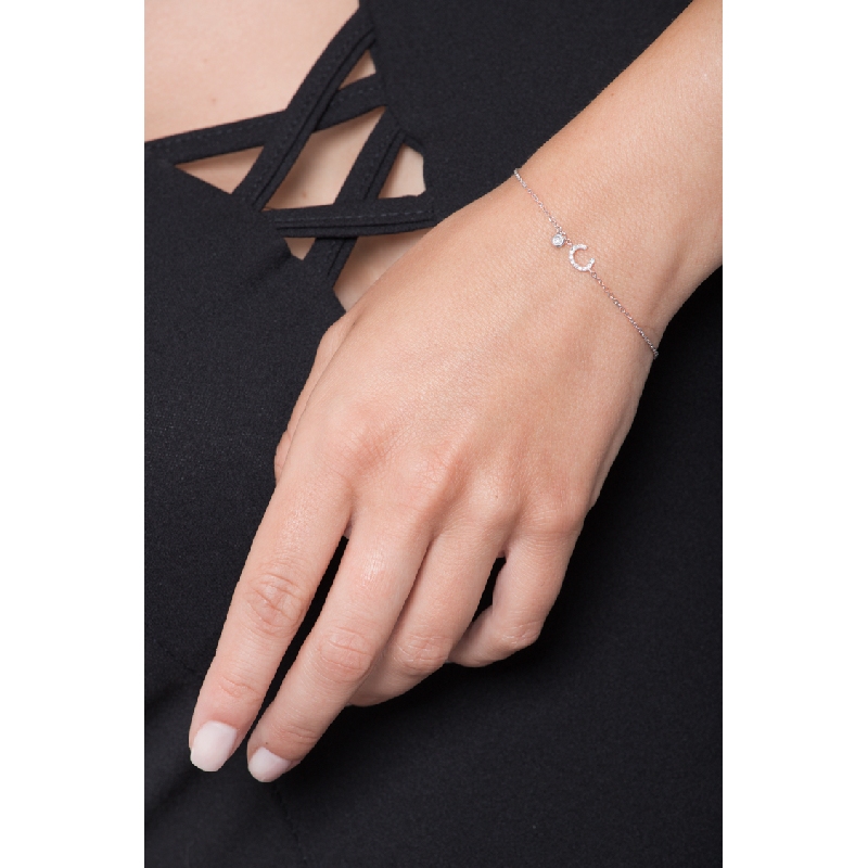 18k white gold bracelet with letter C with diamonds