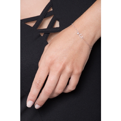 18k white gold bracelet with letter C with diamonds