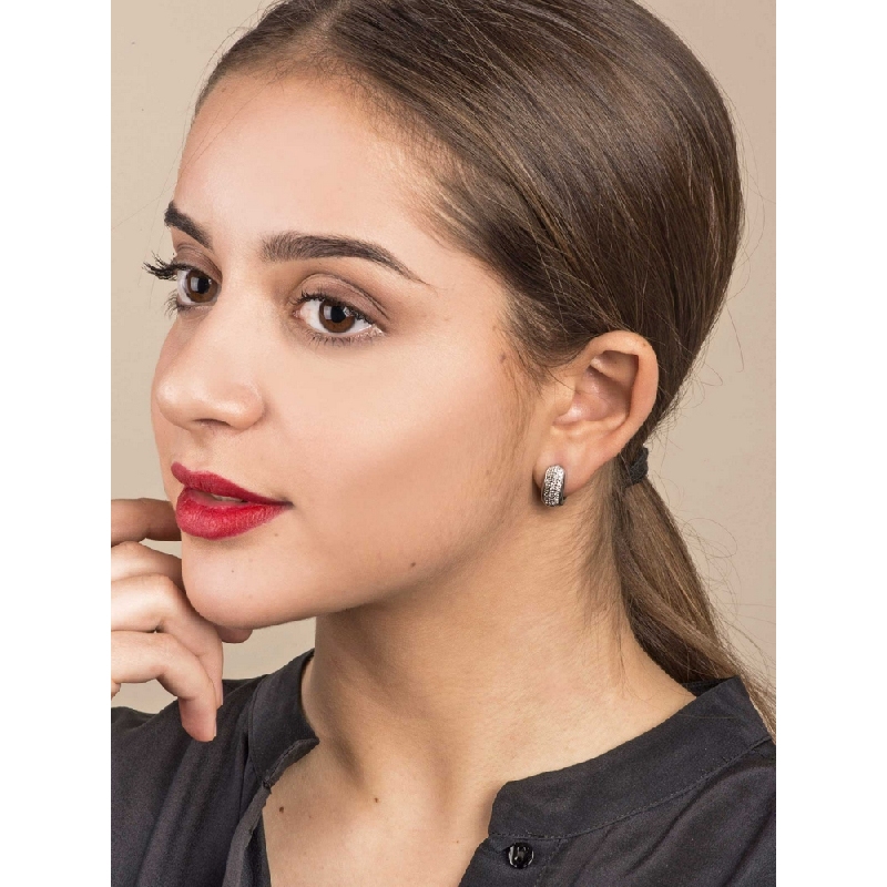 White gold 18k hoop earrings with diamonds 